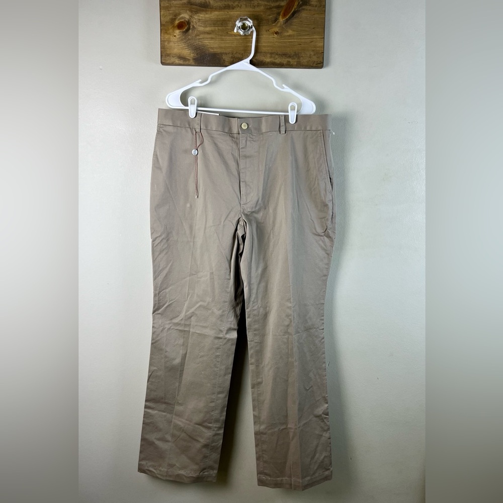 NWT Southern Tide khaki flat front men’s pants size 38/32